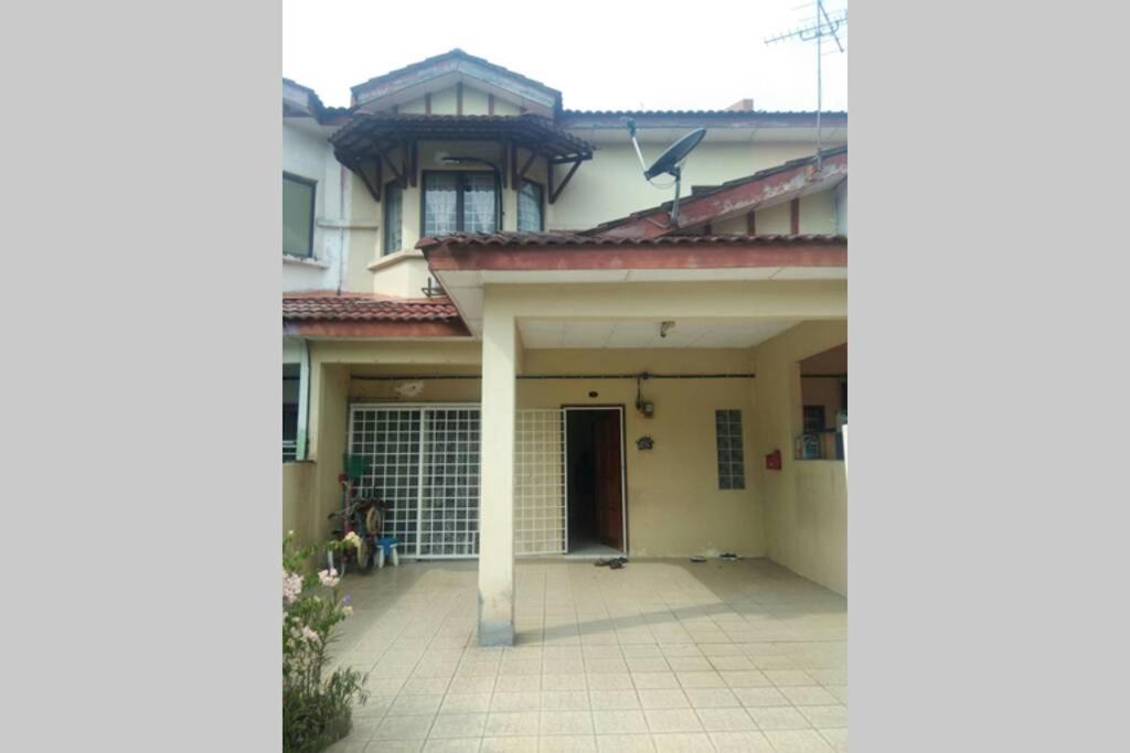 Orked Aeridina Homestay Puchong Exterior foto